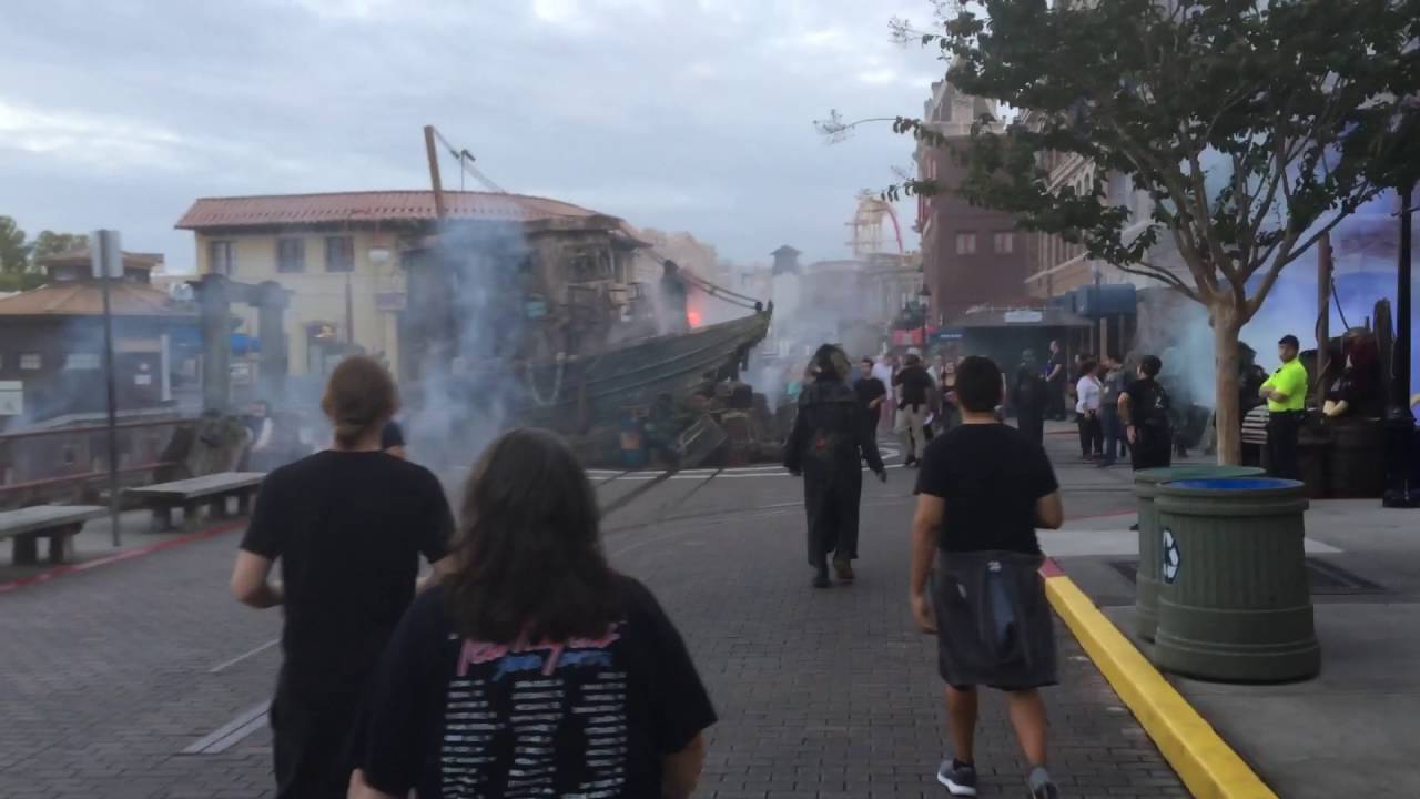Dead Man's Warf-HHN26 Orlando10/12/16