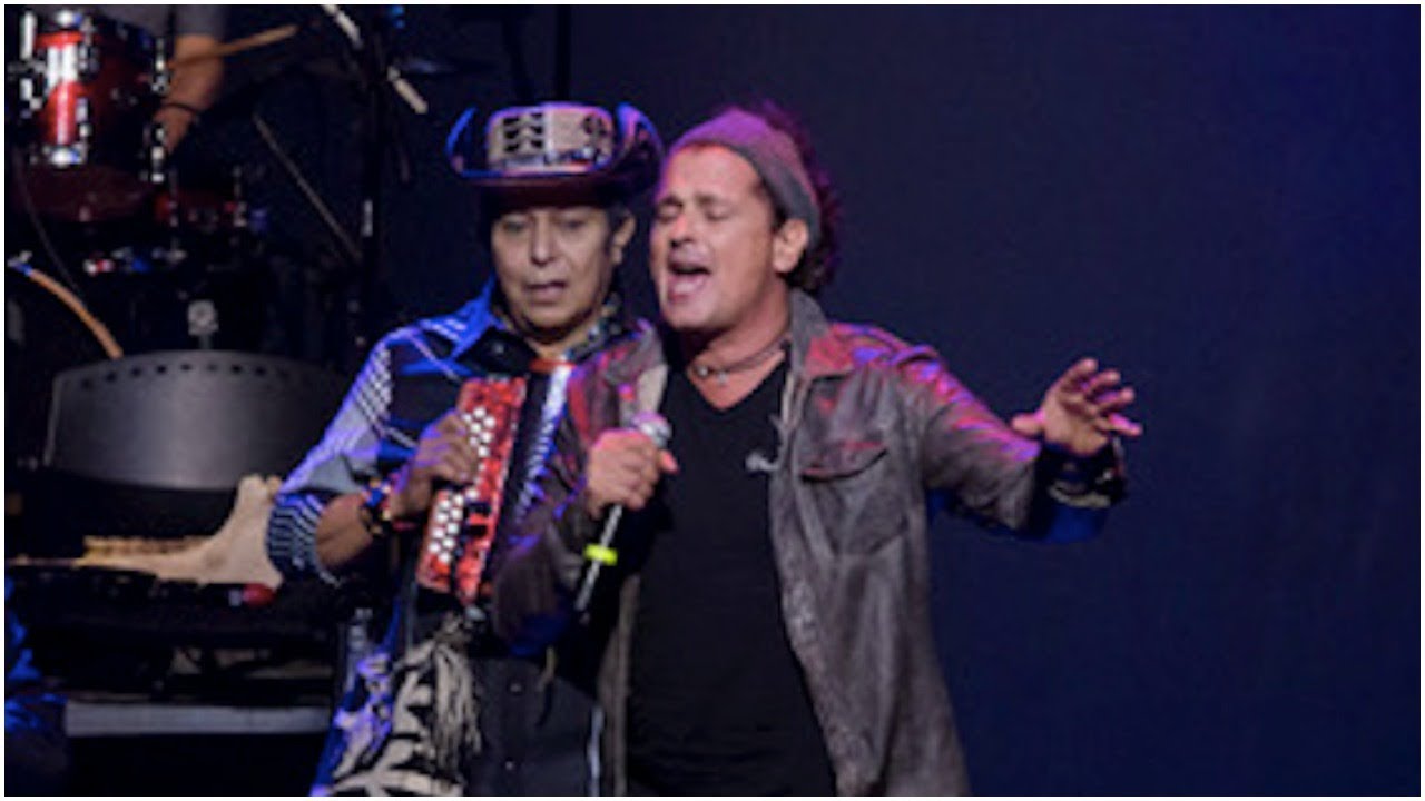 Carlos Vives Berklee Band - Ella (Live in Colombia)