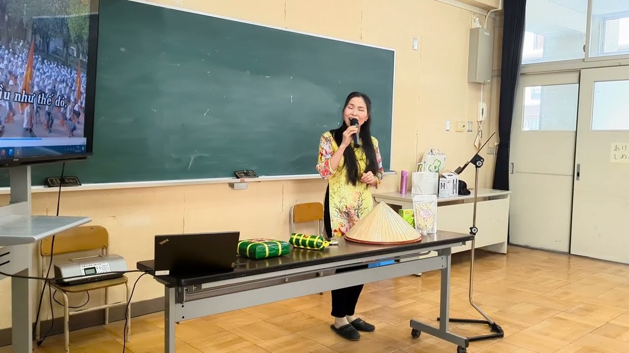 小学校国際理解授業講師 ベトナム歌謡 「Ngày Đầu Tiên Đi Học」No1