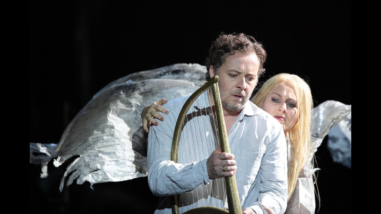 Christian Gerhaher sings 