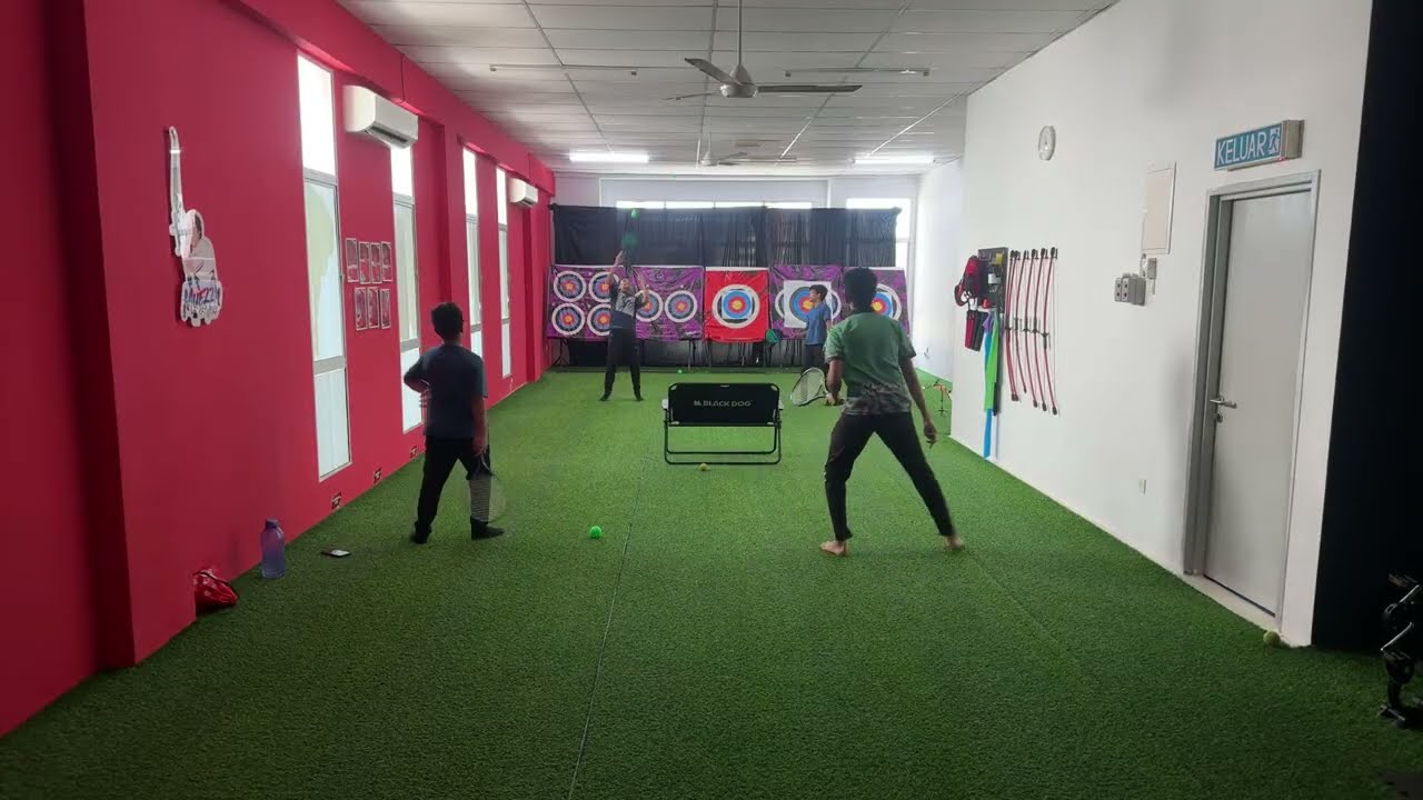 Tennis double indoor