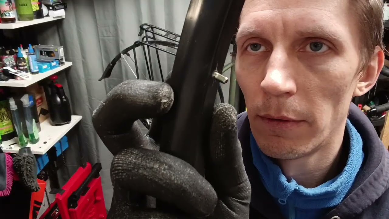Rato lyginimas ar keitimas arba kaip atrodo skilęs ratlankis?