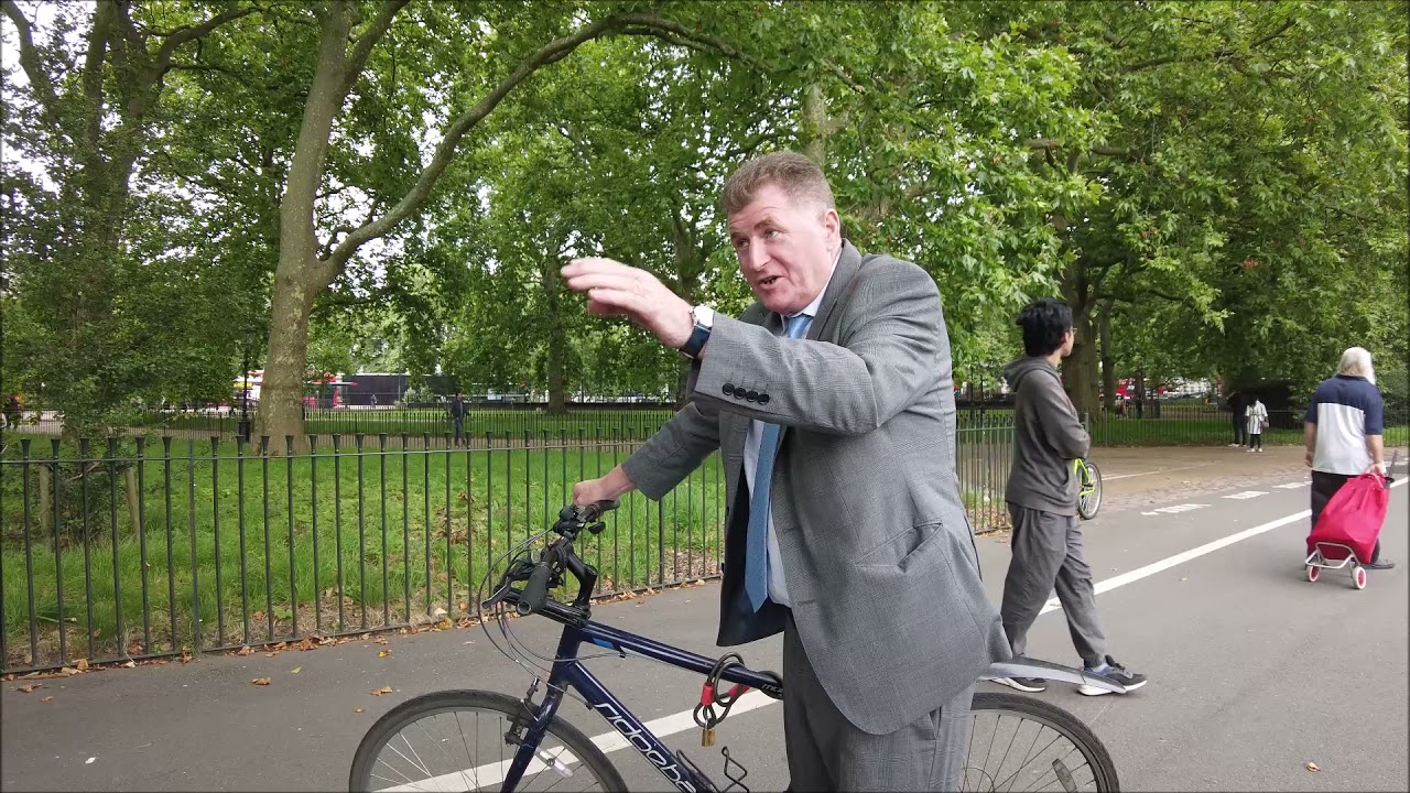 Joe - The Funniest Heckler on Speakers Corner in Hyde Park, London, on 22nd of August 2021