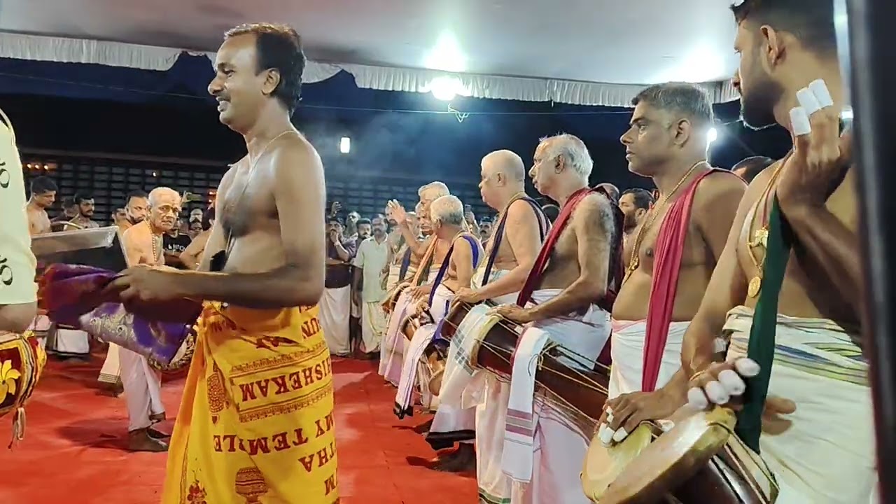 ദീപാവലി പഞ്ചവാദ്യം @ പെരുവനം മഹാദേവ ക്ഷേത്രം # ചോറ്റാനിക്കര വിജയൻ മാരാർ.
