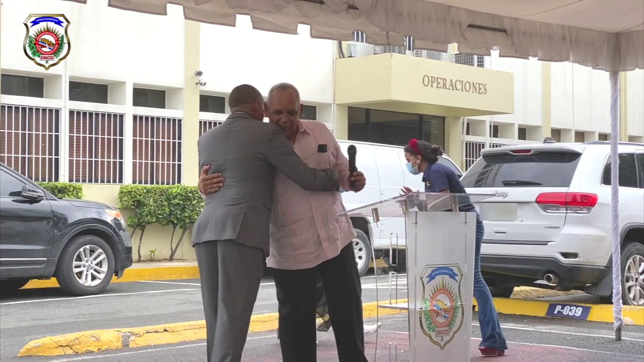DNCD reconoce al General (r) Rafael Abreu, Director de la Dirección de Orientación Comunitaria