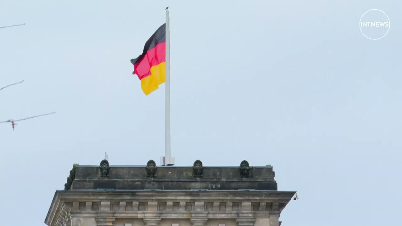 Beauty shots of the Bundestag and chancellery in Berlin on election day