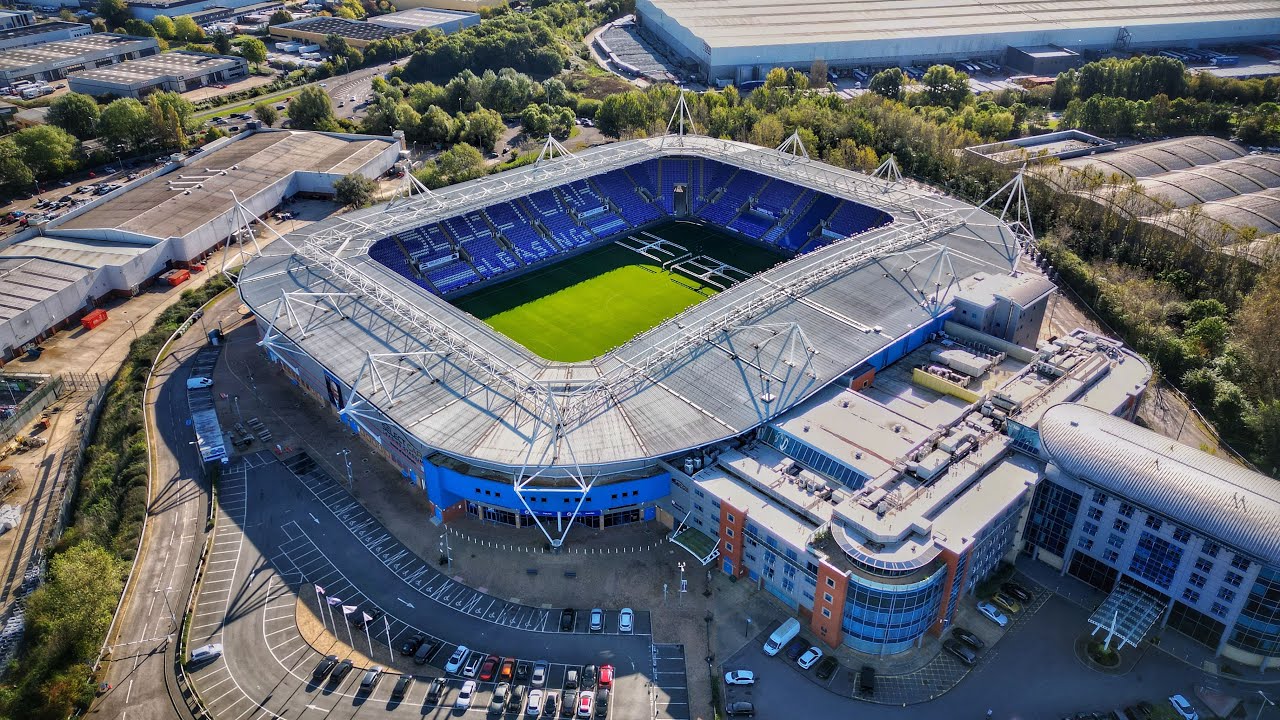 Reading FC , The John Madejski Stadium , Select Car Leasing Stadium , DJI Mini 3 Pro 4K