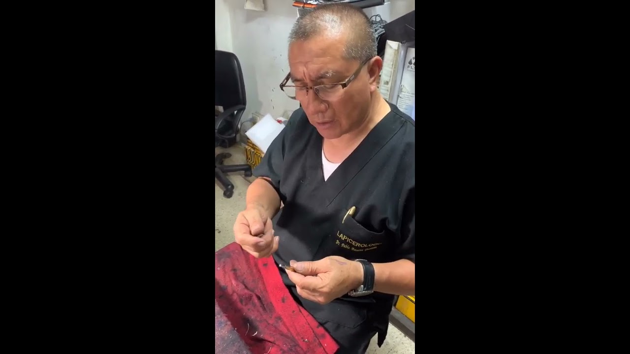 Reparacion de un lapicero Cross por el LAPICEROLOGO el Dr. en su tinta