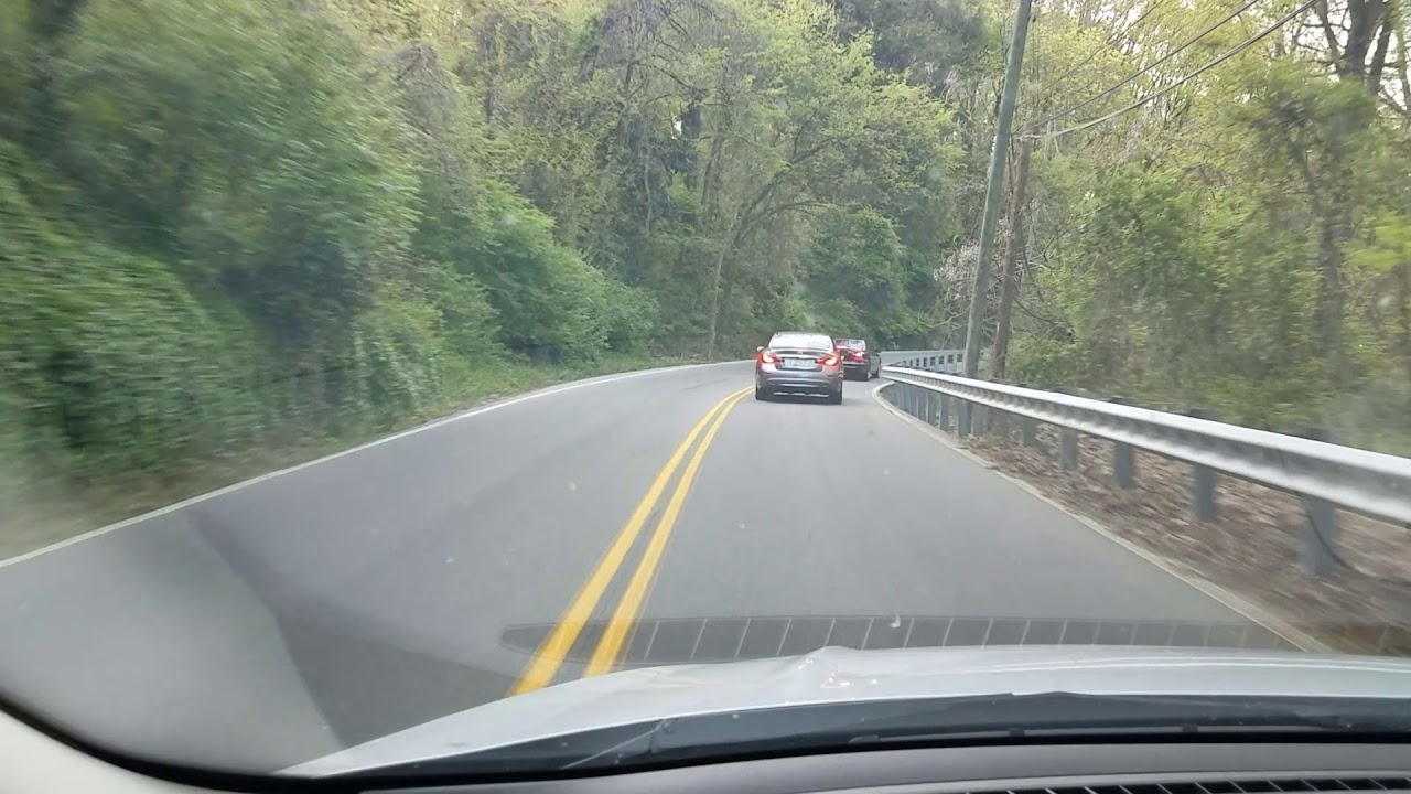 Scenic Drive up Lookout Mountain by Ruby Falls near Chattanooga TN
