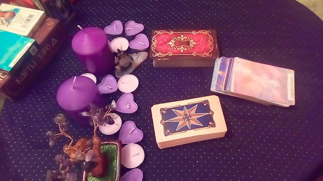 ¿Que piensa de mi cuando esta solo? Tarot interactivo hoy. Oraculos interactivo
