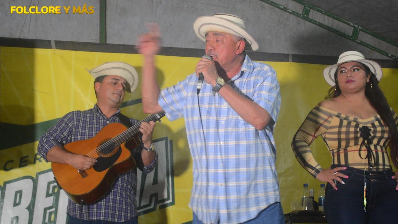 CANTADERA GALLINO AMÉRICA DESDE PARITILLA