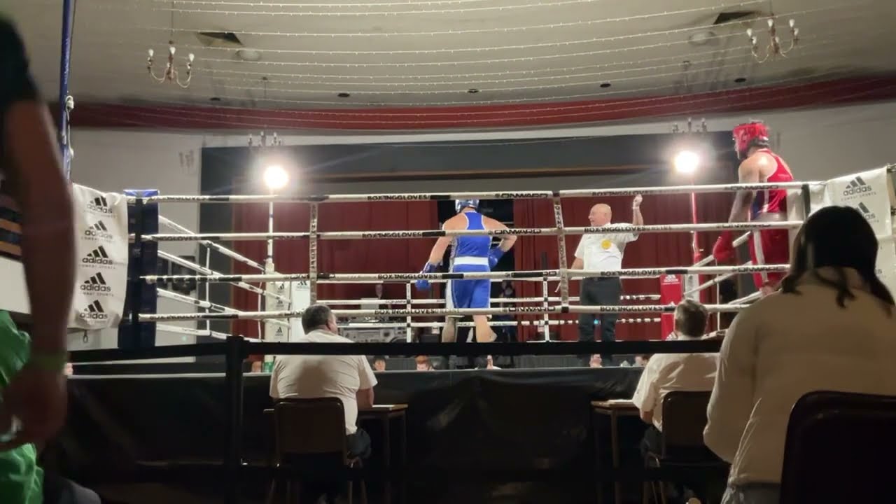 Super heavyweight (92+ kg) Elite Novice Fight