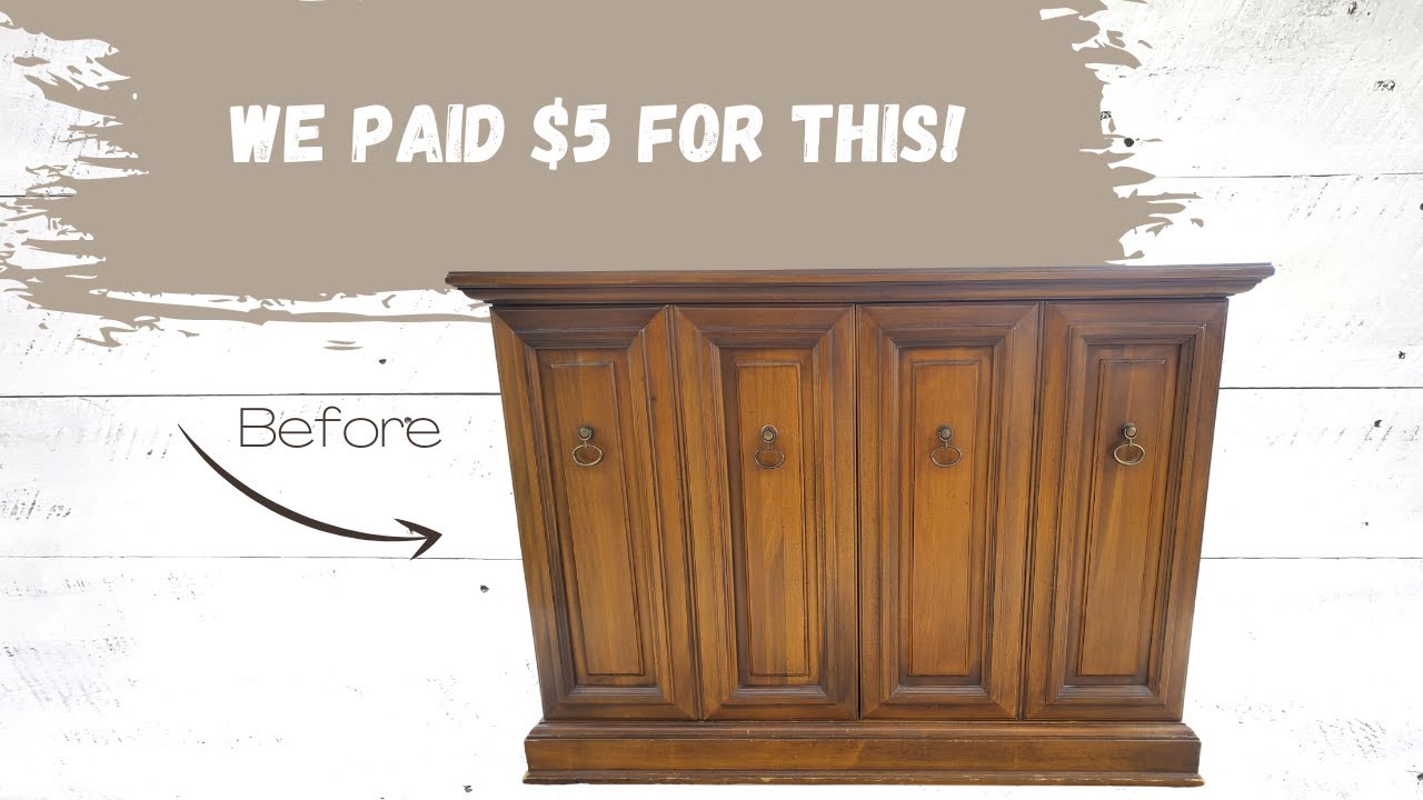 Flipping Furniture for Profit // Hall Table Gets an Easy Chalk Paint Makeover