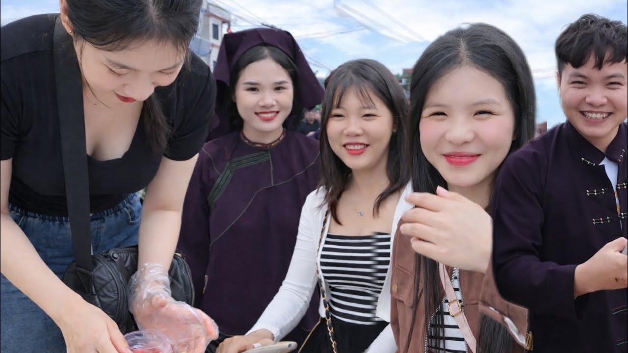 Chợ Tình 