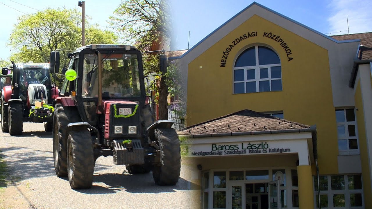Traktoros búcsú az iskolától