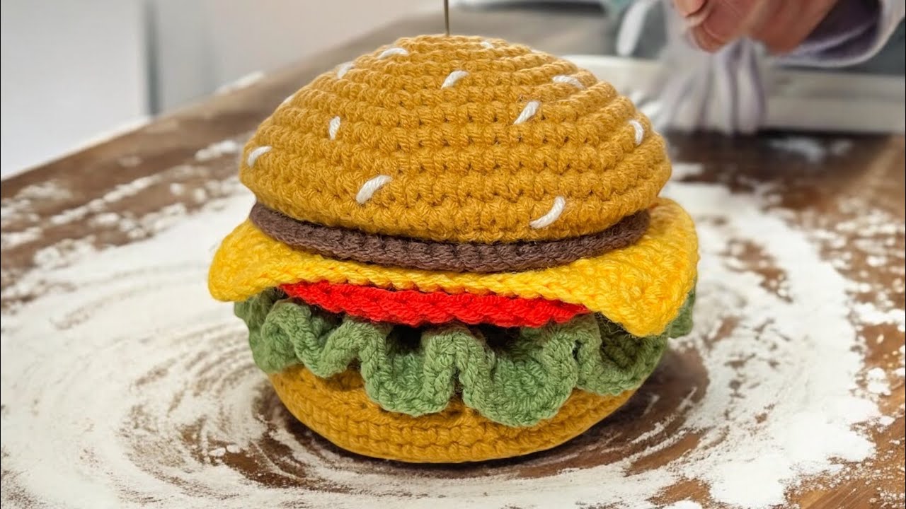 Amigurumi hamburger ekmeği yapımı Part-1 #amigurumi #hamburger #handmade #crochet