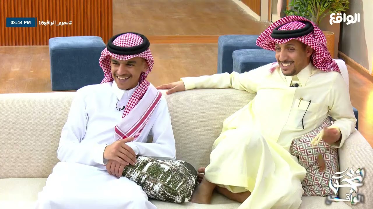 سـوالف صـالح آل مخفور بعد عودته مع الشباب في الهـاوس | #نجوم_الواقع16