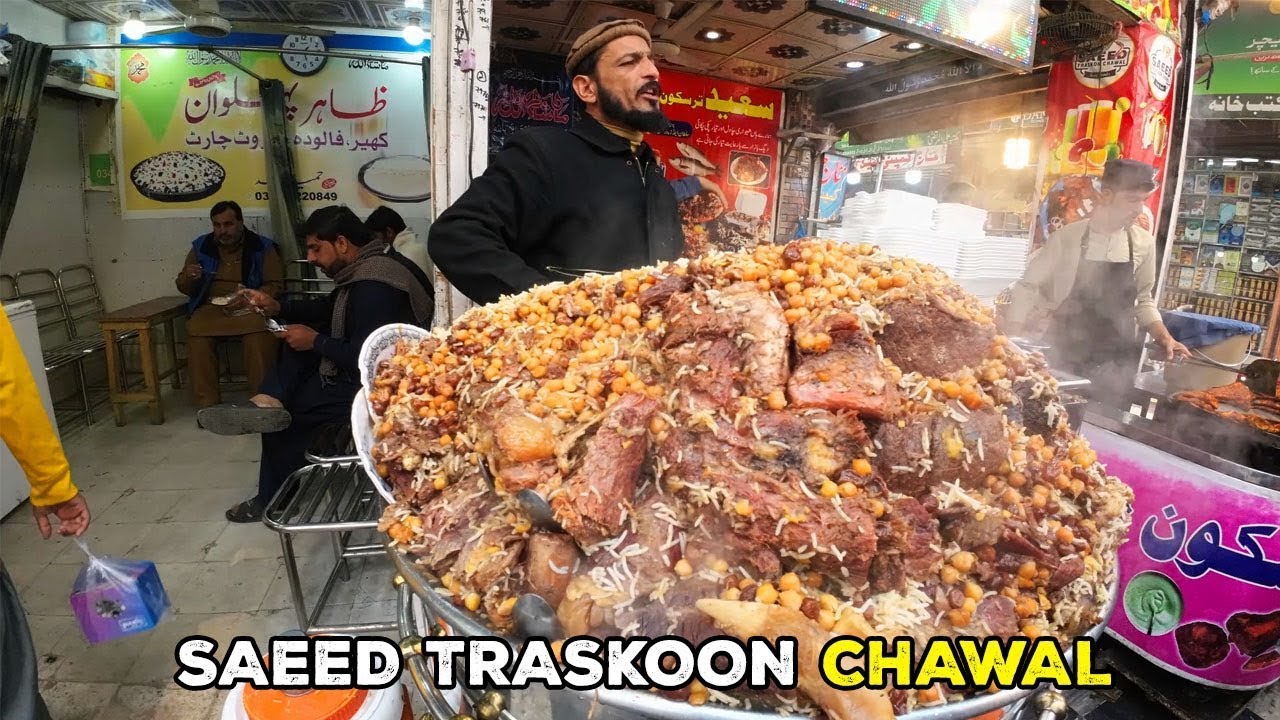 Peshawar's Huge Street food Stall Golden Pulao Saeed Traskoon Beef Chawal | HD