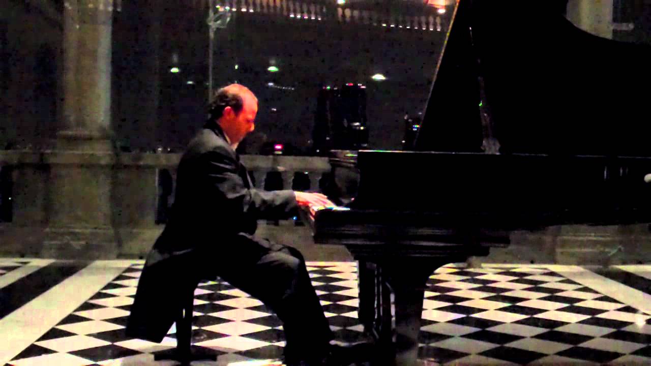 MANUEL M. PONCE. Intermezzo. Mauricio Nader, piano