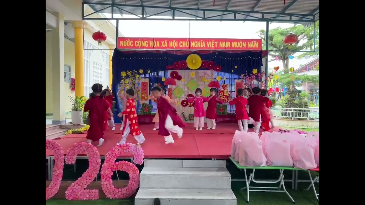 Tin mua ở trường mầm non