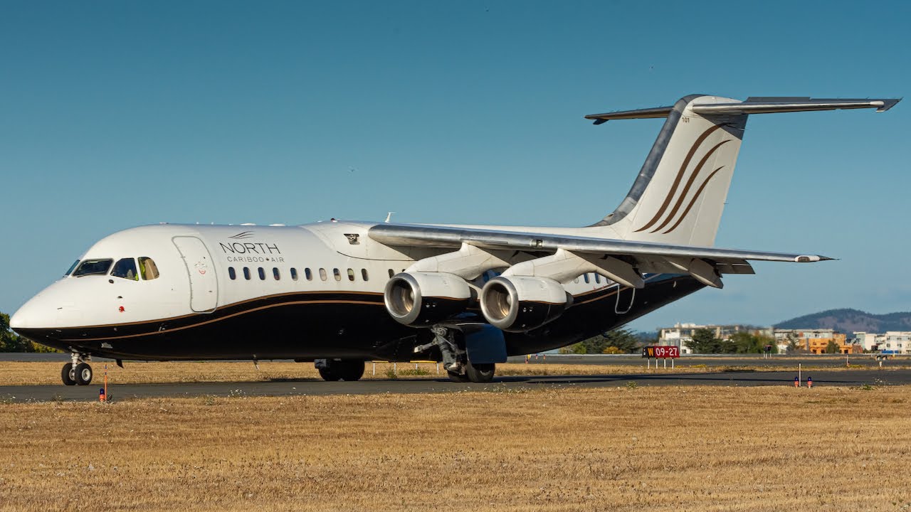 Thank You for 500 Subscribers! Rare Avro RJ100 Landing, Startup & Takeoff at YYJ