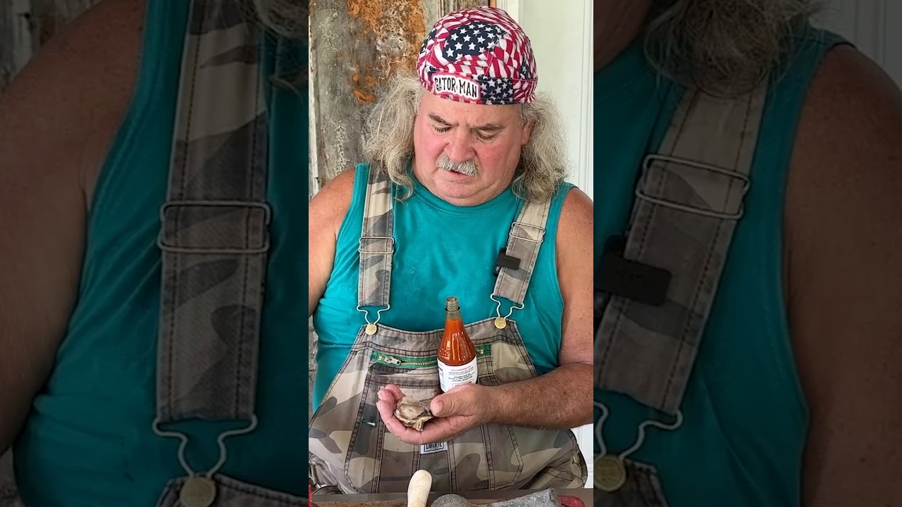 How to Eat a RAW OYSTER! #cajun #oysters