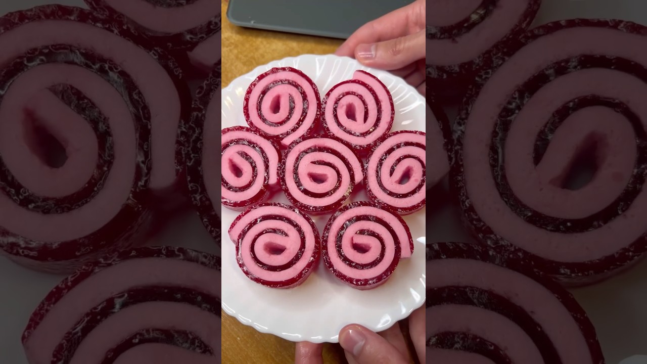Желейный рулет 😍 Ваши родные будут от него без ума 🤤