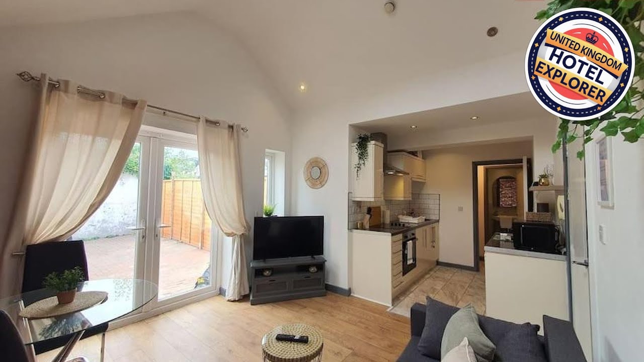 One Bedroom Private Garden Apartment BY PROPERTY PROMISE | Cardiff, United Kingdom | Hotel Review 🛏️