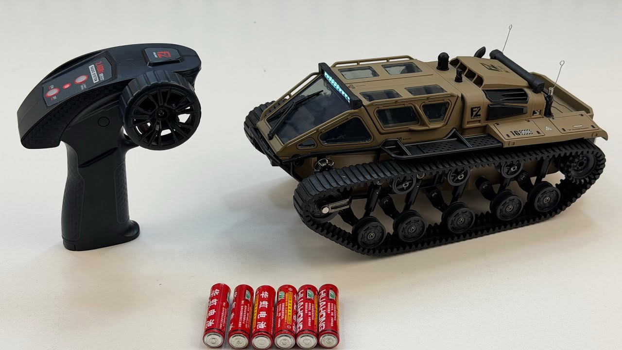 Unboxing RC tracked tank, urban RC medical ambulance, RC cartoon car, electric bus