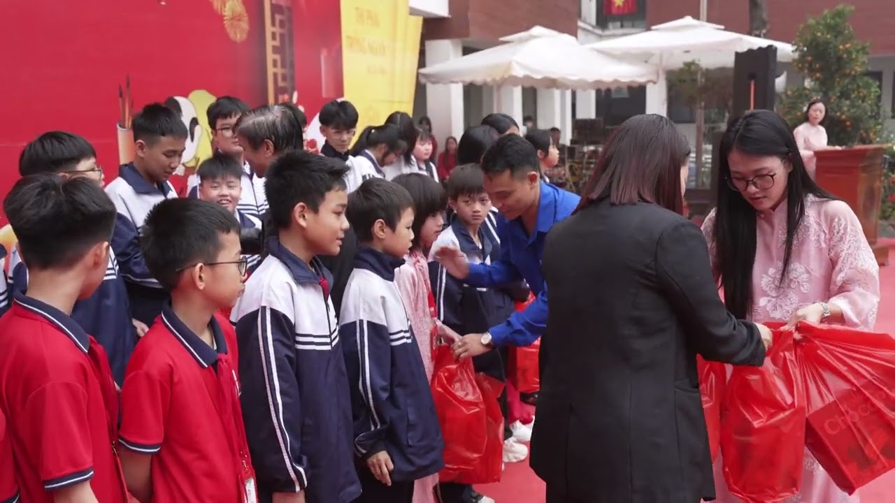 Trường THCS Kim Chung tổ chức chương trình “Xuân tình nguyện – Tết sẻ chia” năm 2026.