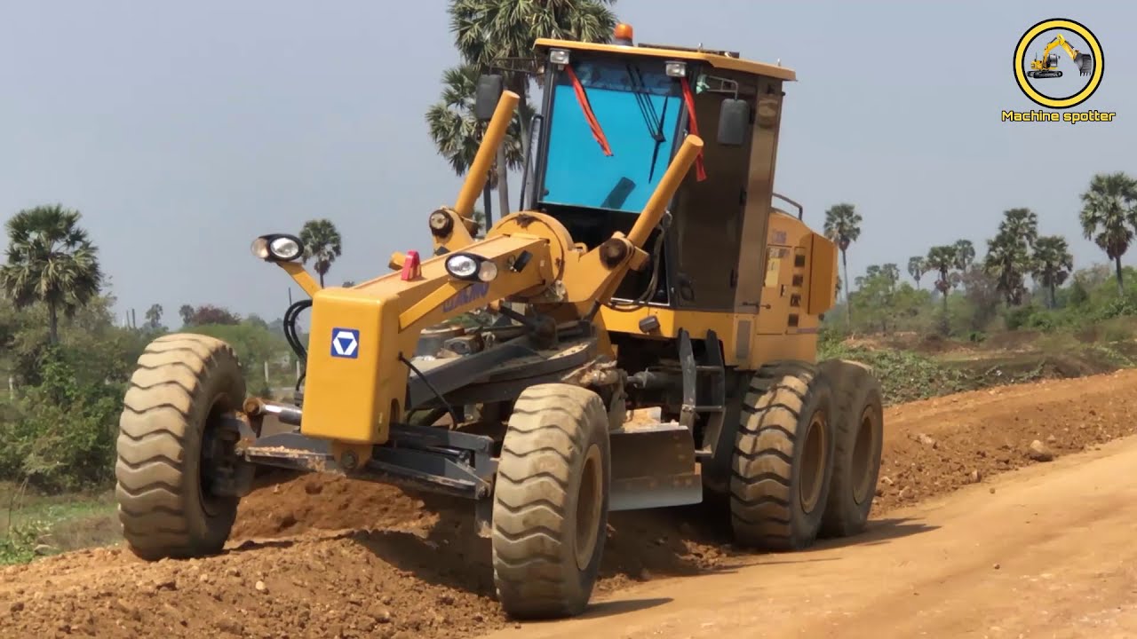 Amazing motor grader cutting skills slope