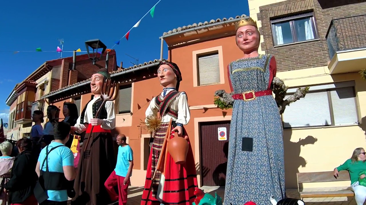 Concentración de Gigantes y Cabezudos. Villamuriel de Cerrato (Palencia). 12 de mayo de 2018