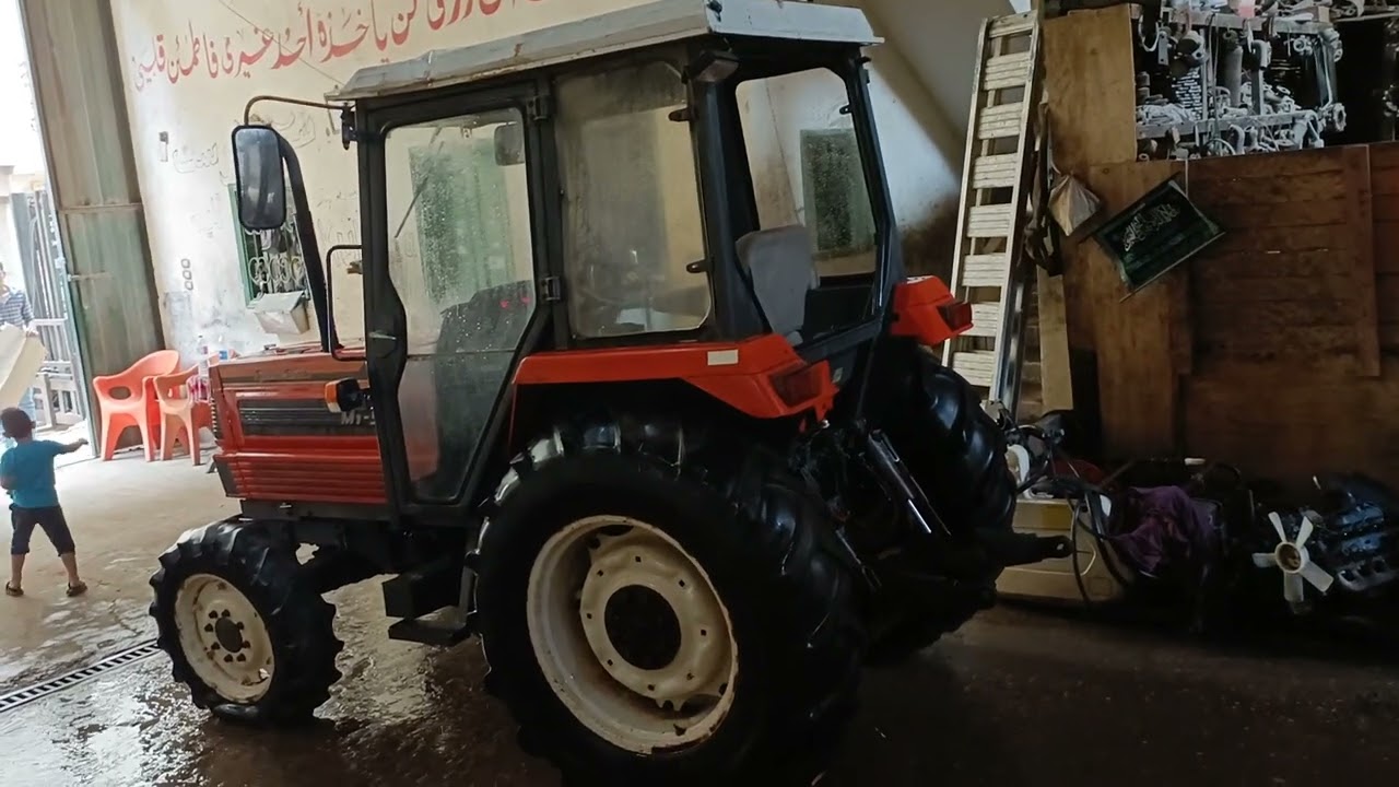 جرار كوبوتا M1-55 وارد و إستعمال اليابان بحالة ممتازة للإستفسار الإتصال علي01223035557 - 01065588111