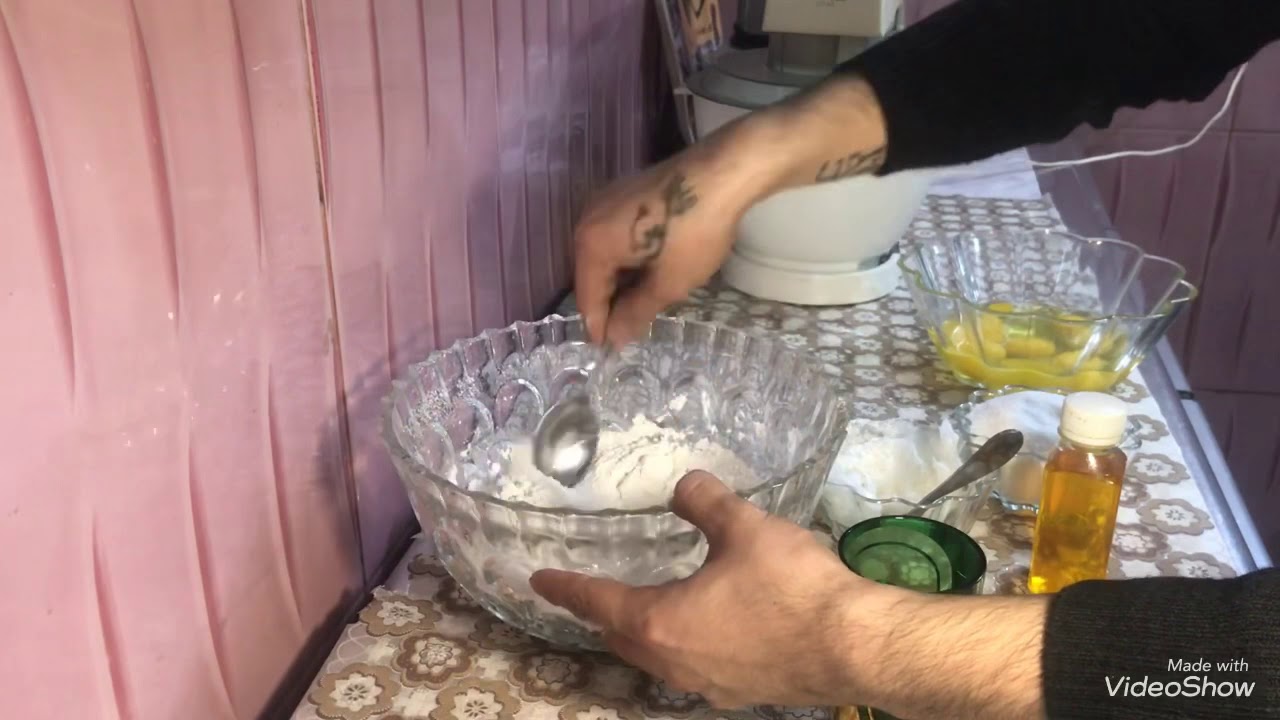 طريقه عمل الكيك الاسفنجي بالطحين الصفر بالتفصيل ، لاتنسون  لايك والاشتراك ليصل اليكم الجديد  ❤️