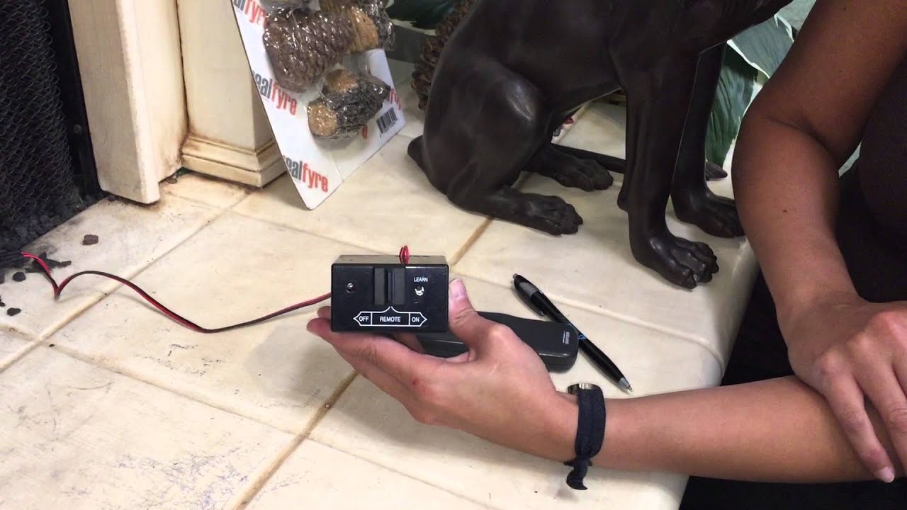 Synchronizing the remote control receiver and hand held