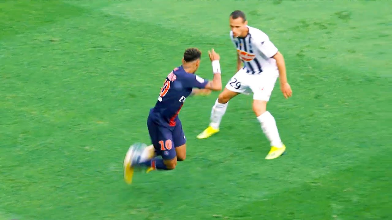 Neymar Humilliating Everybody for FUN! 😱