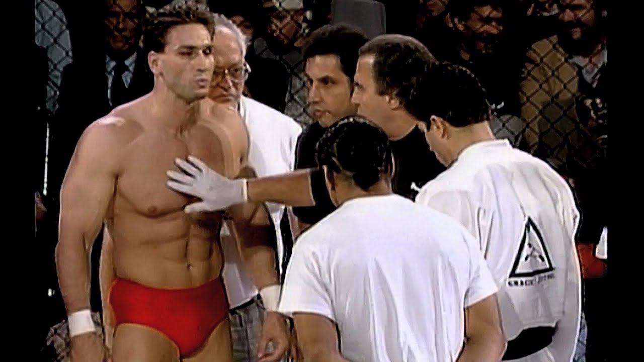 В этот день: Ройс Грейси против Кена Шемрока (1993) | UFC 1 Free Fight