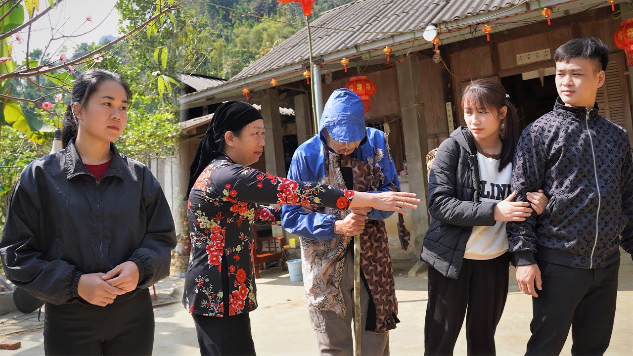 Huong lives with engineer Binh - her disabled husband who wants Huong to have a better life.