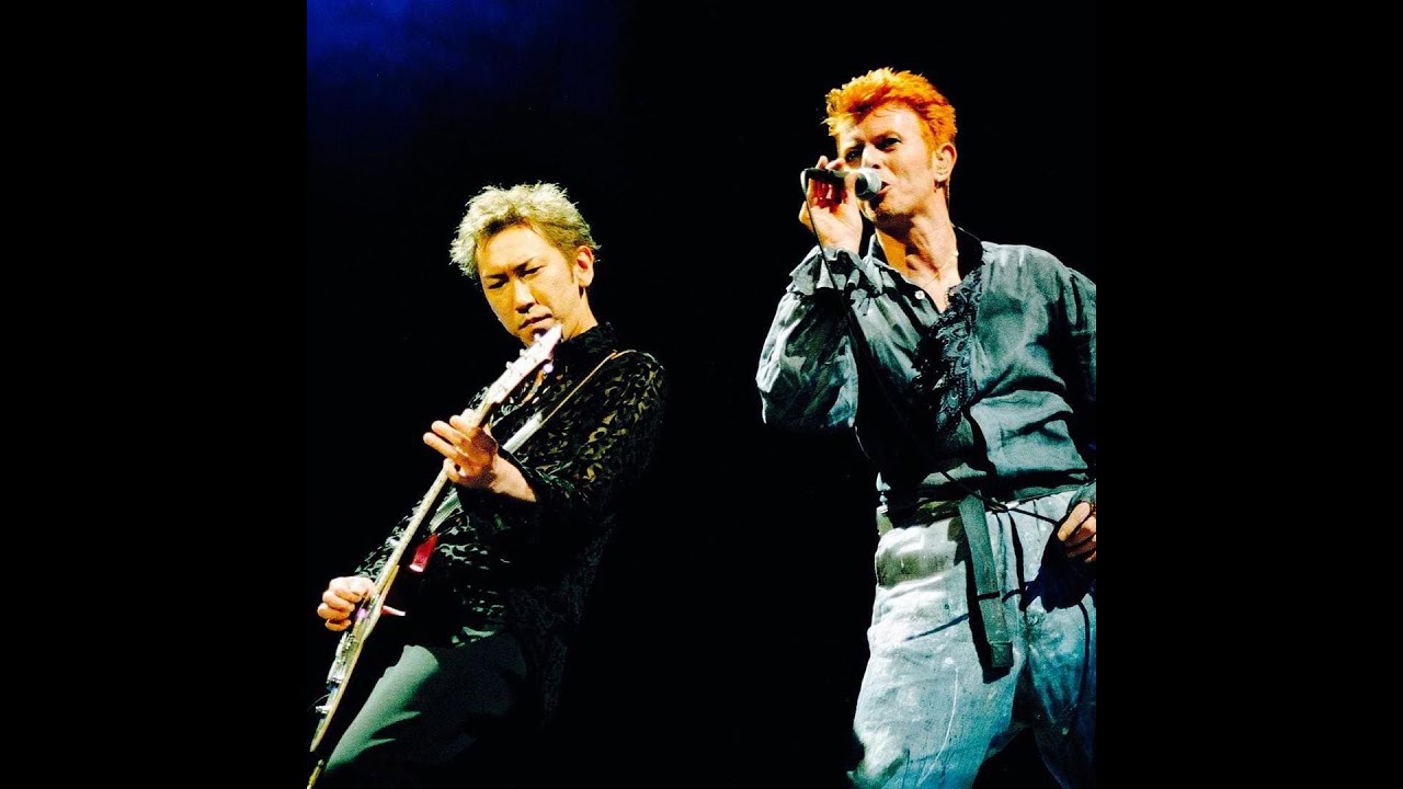 David Bowie feat. Tomoyasu Hotei - All the Young Dudes (Live in Tokyo, 6/5/1996)