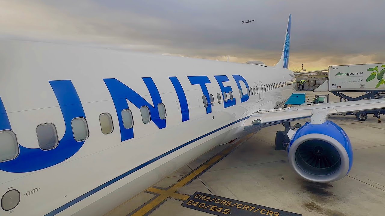 Newark (EWR) - Miami (MIA) - United Airlines - Boeing 737-900ER - 2025 Full Flight