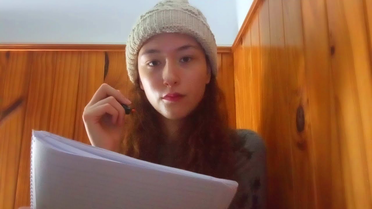 ASMR en Español | Soft Spoken + Roleplay Haciéndote Preguntas Personales parte 2