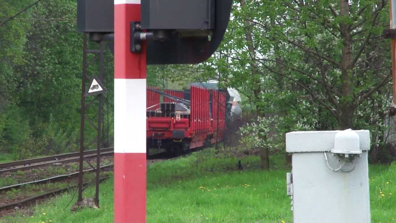 Siemianowicki Szlaki ET41-075 ze składem platform i beczek przelatuje przez Siemianowice 1080p HD