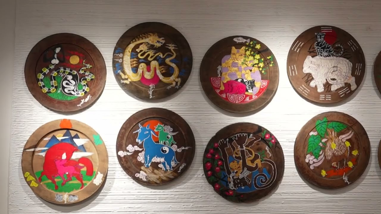 Vietnamese artist spends half a century painting sacred horses