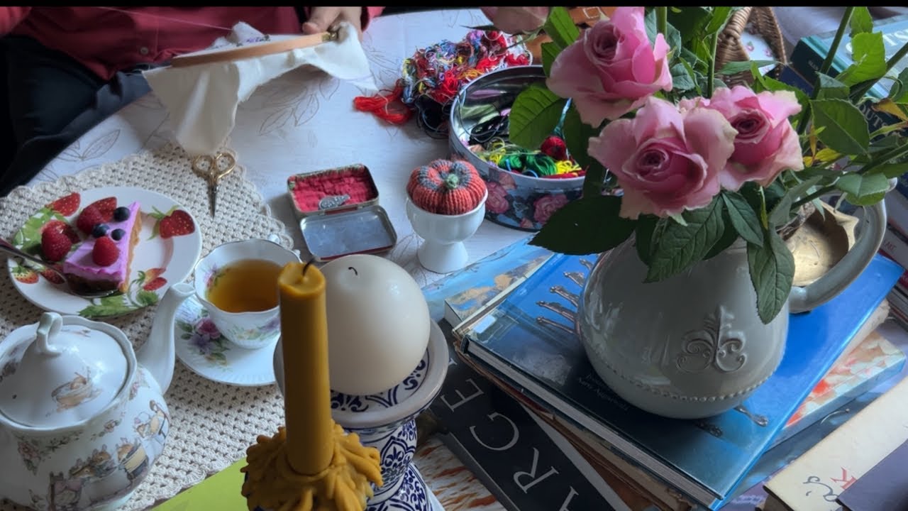 A Grey Day in England | Slow Living, No- Bake Cheesecake & Quiet Stitching | Silent Colour 