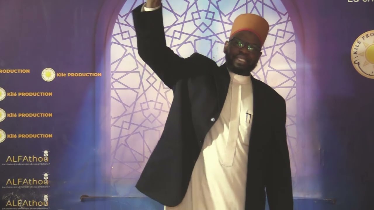 الله واحد ولابح(أمن يجيب المضطر )Dieu est unique, et il n'y a de divinité digne d'adoration que Lui.