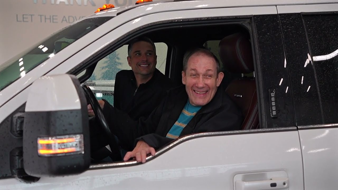 Subaru St. Paul & Living Well - Donation Event