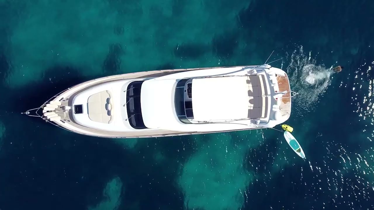 Spot Yacht
