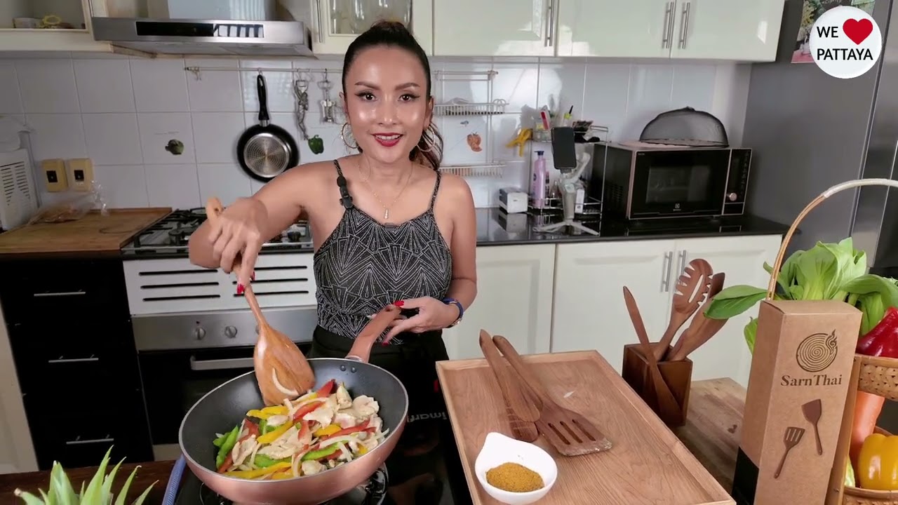 This morning, we’re presenting the Chicken Wrap menu. What steps are involved? Let’s take a look🥗🤩