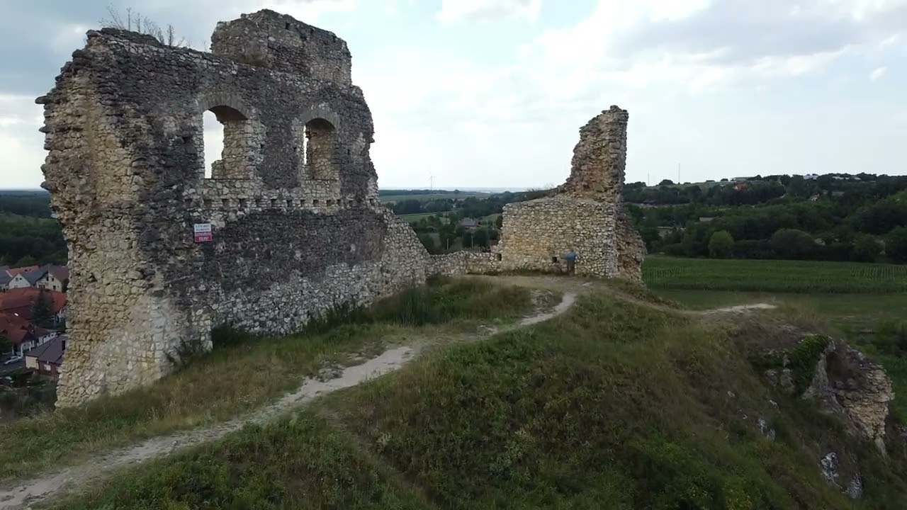 D&ouml;br&ouml;nte - Szarvaskő v&aacute;ra