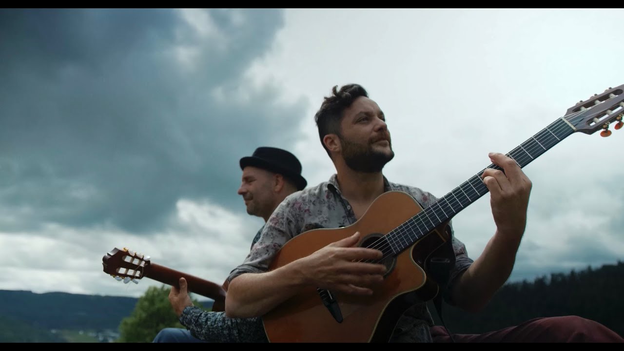 ENSEMBLE - LES YEUX DLA TETE (Clip Officiel)